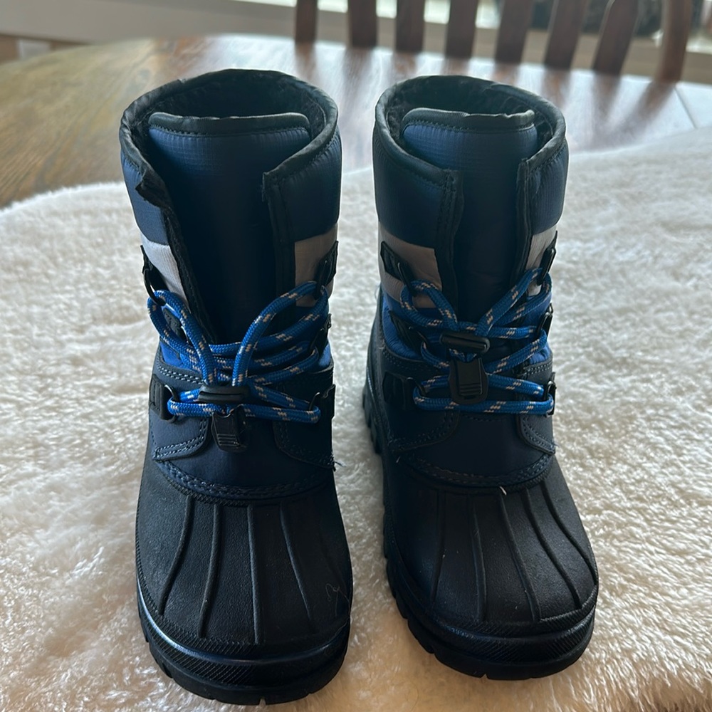 Kids winter boots